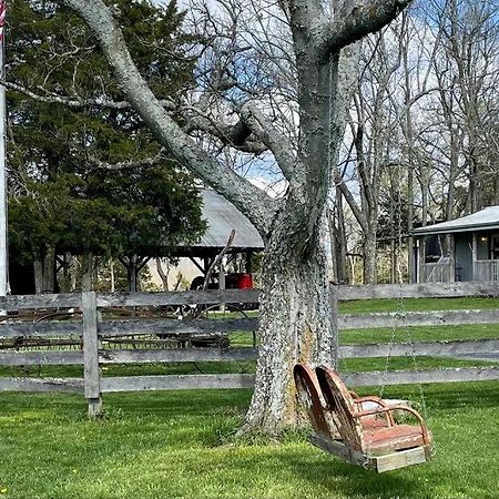 Bourbon Trail Cabin On The Farm Lawrenceburg Екстериор снимка
