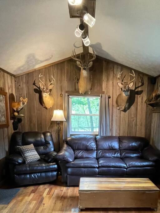 Bourbon Trail Cabin On The Farm Lawrenceburg Екстериор снимка