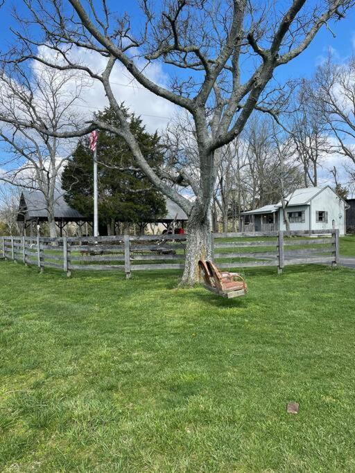 Bourbon Trail Cabin On The Farm Lawrenceburg Екстериор снимка